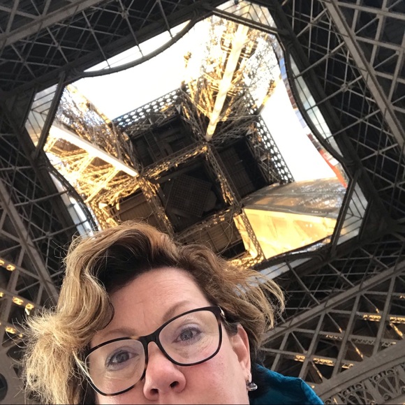 Meet your Posher, Erica - Picture 1 of 1